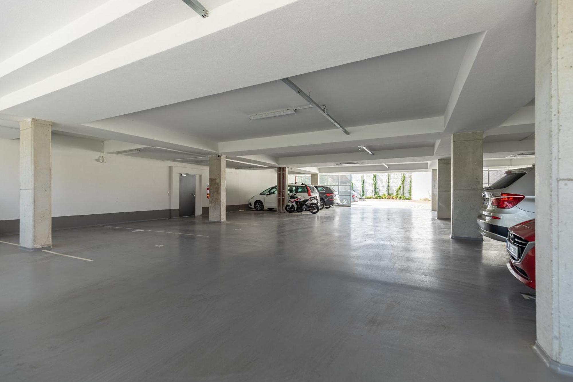 Fully Equipped Apartments With Terraces, Free Garage Parking, Netflix & Ac - By Apartmany Slapanice Cz Buitenkant foto