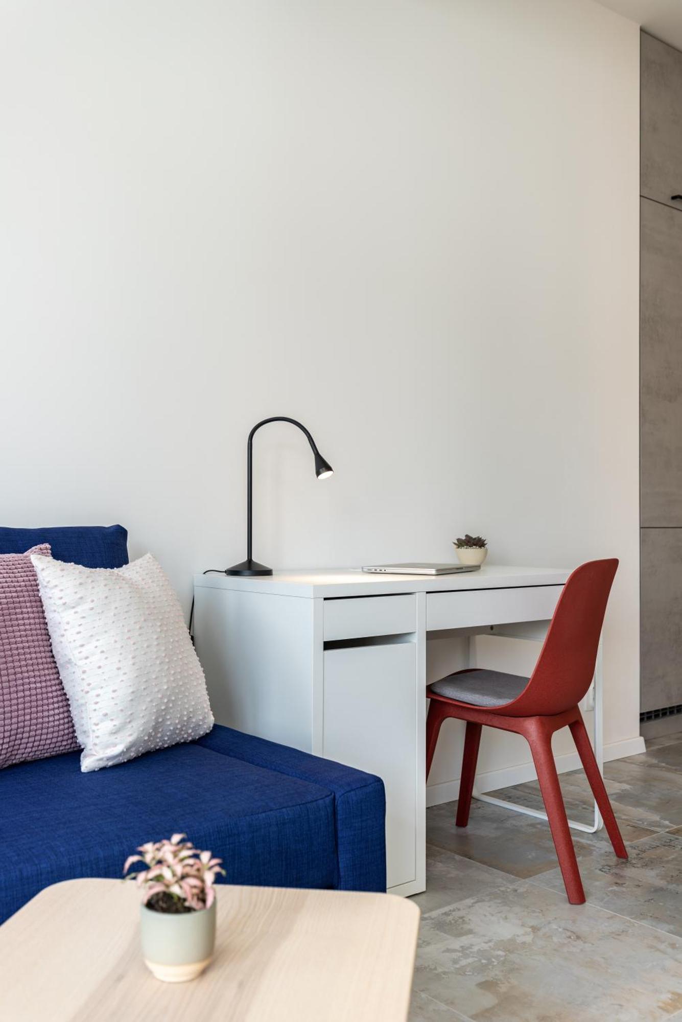 Fully Equipped Apartments With Terraces, Free Garage Parking, Netflix & Ac - By Apartmany Slapanice Cz Buitenkant foto